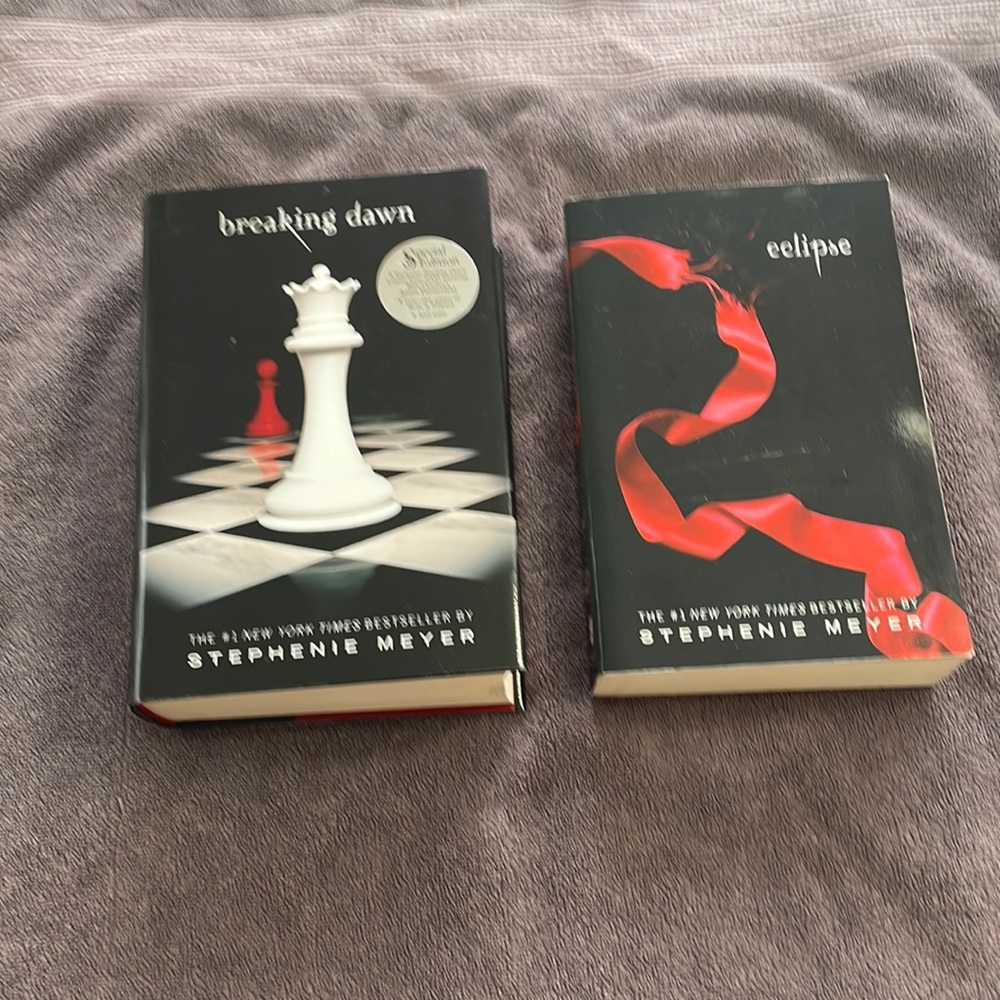 Twilight Series: Eclipse and Breaking Dawn Books